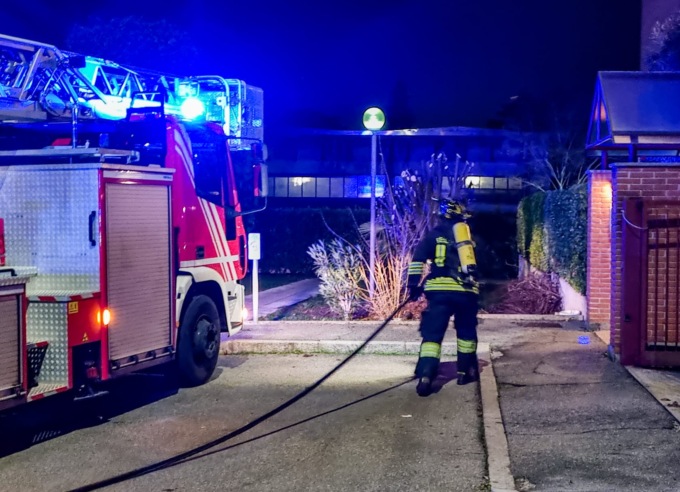 Si surriscalda la canna fumaria e parte l’incendio