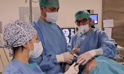 Oscar’s Angels Italia dona al San Gerardo un set di neuro-endoscopi per i pazienti pediatrici