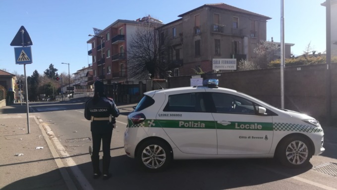 Seveso, la Polizia Locale dà i numeri: dalle 1930 violazioni alle 950 persone controllate