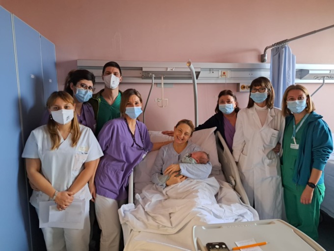 A Carate è arrivata (in ritardo) la prima cicogna del 2023: è nato Roberto Luigi