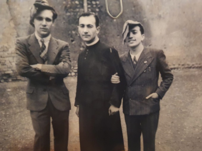 In un libro la storia del prete che salvò i deportati