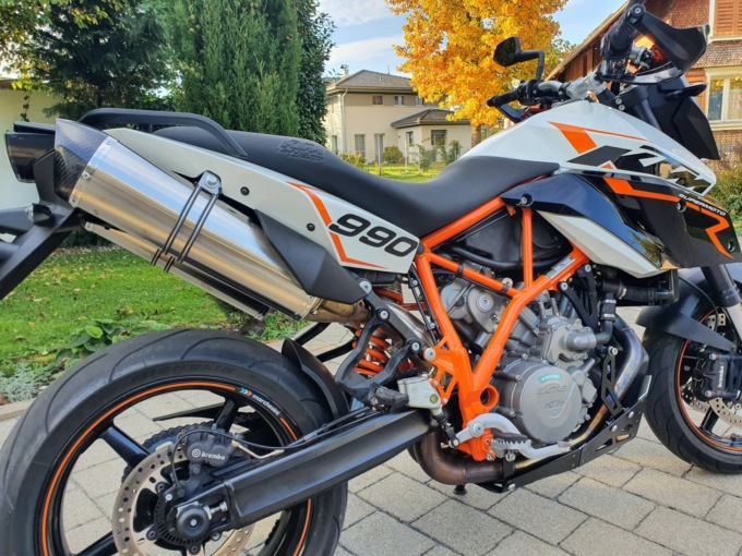 Scarichi sportivi aftermarket, i vantaggi per le motociclette