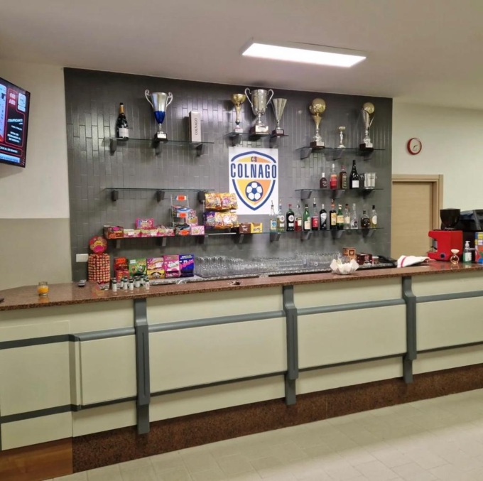 Il bar del centro sportivo rinasce grazie al lavoro dei volontari