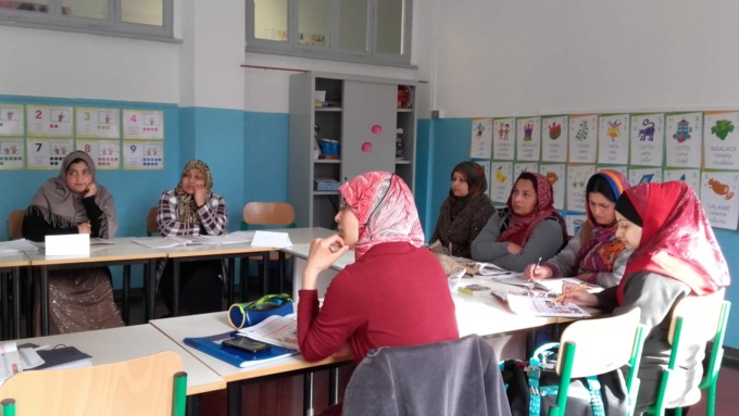 La scuola d’italiano per stranieri cerca volontari: 28 bambini in lista d’attesa per l’aiuto compiti