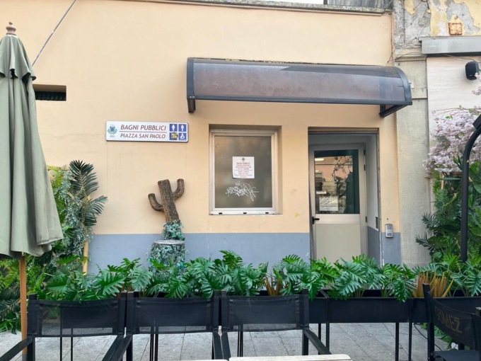 Riattivati i bagni pubblici e non saranno gli unici