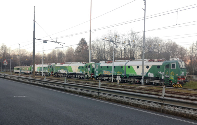 Il sindaco scrive a Trenord: “Rimuovete quelle carrozze abbandonate”