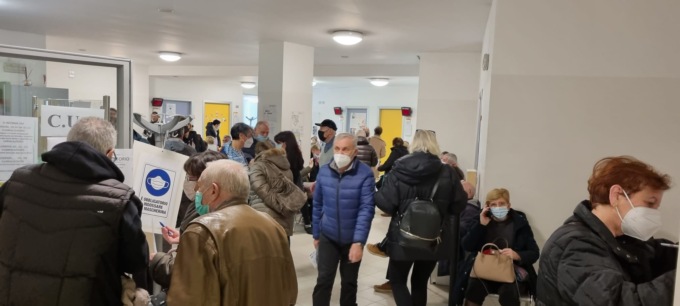 Tutti in fila per il medico di base
