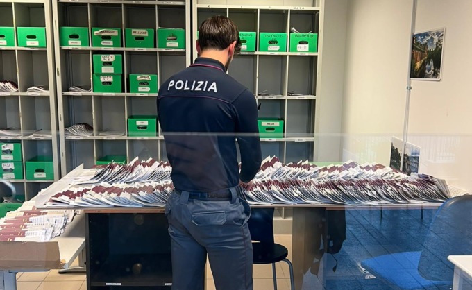 Apertura straordinaria per l’Ufficio Passaporti della Questura