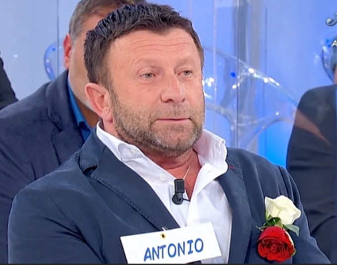 L’assessore cerca l’amore in tv a Uomini e Donne