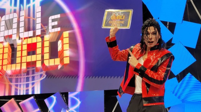 Roy Paladini con l’imitazione di Michael Jackson trionfa a “Tali e quali”