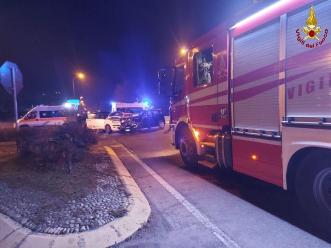 Incidente a Lentate, intervengono anche i pompieri