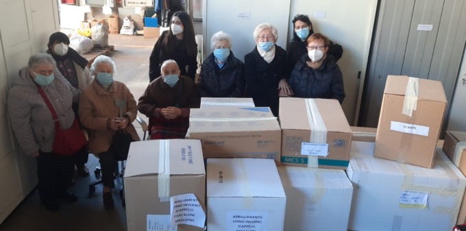 Il grande cuore degli ospiti della Residenza Sant’Andrea: donati generi di prima necessità ai bisognosi
