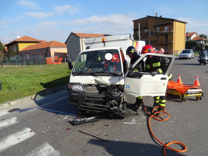 Tamponamento sulla Monza Trezzo: disagi alla viabilità per oltre un’ora