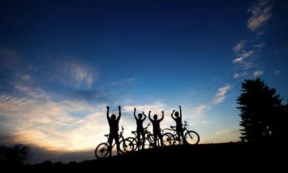 Monzainbici festeggia l'arrivo della Primavera con una pedalata all'alba