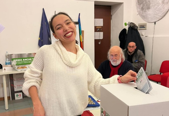 Fatiha è la più giovane all’Assemblea Nazionale del Pd: «Mi auguro una ventata di fiducia e rinnovamento»