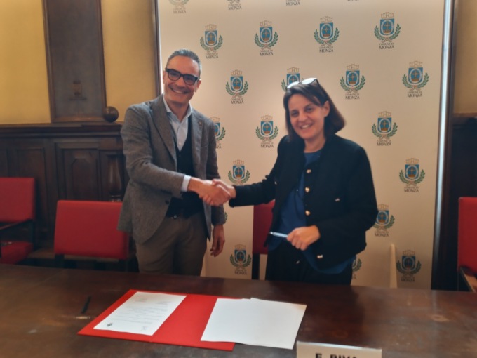 Firmata l’intesa tra Comune di Monza e Ordine degli psicologi per aiutare gli adolescenti fragili