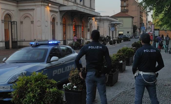 Arrestato un 24enne sorpreso a spacciare alla stazione