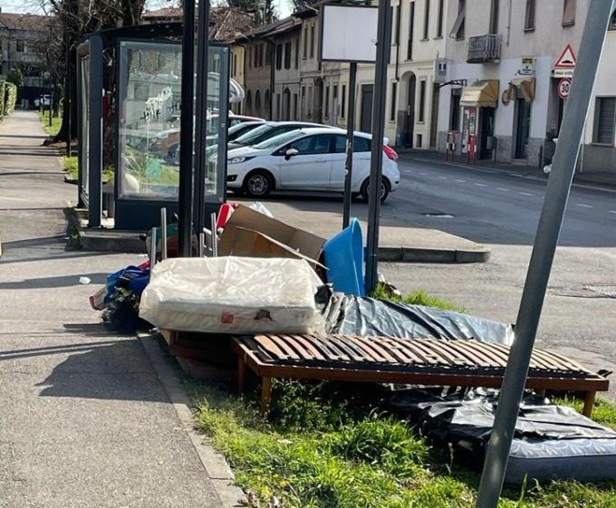 Abbandono di rifiuti, “incastrati” dalle telecamere