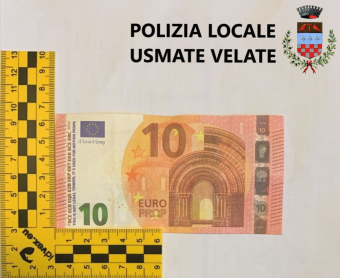 Cercano di pagare al bar dell’oratorio con soldi falsi: banconote sequestrate dai vigili
