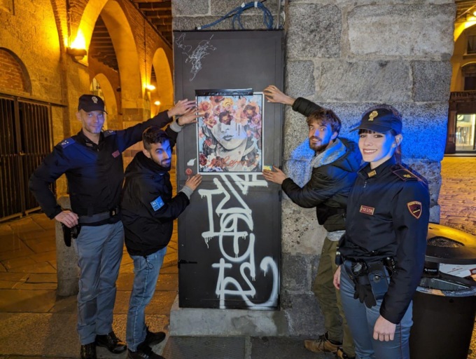 Le opere dei ragazzi autistici copriranno i muri imbrattati dai vandali