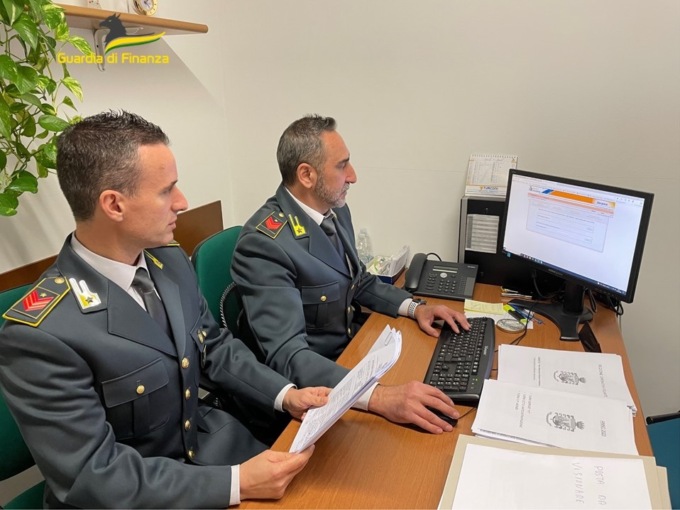 Confiscati denaro e appartamento a un imprenditore