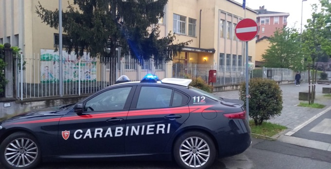 Ladri alla scuola “Oggioni”, rubati i soldi delle macchinette del caffè