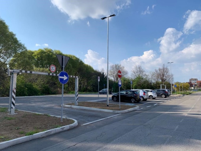 A Muggiò riqualificato l’accesso al GruBria in via Legnano con nuovo parcheggio