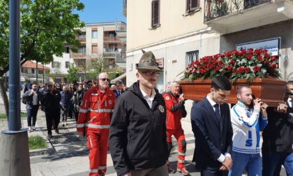 Nova Milanese si ferma per dare l'ultimo saluto a Renato Caimi