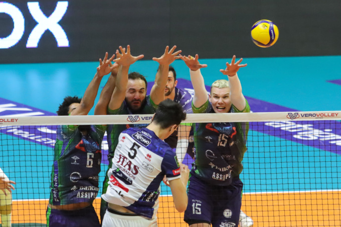 Vero Volley Monza non ferma Trento che vola in Semifinale Scudetto