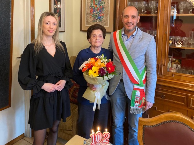 La nonna dal cuore nerazzurro ha spento 102 candeline