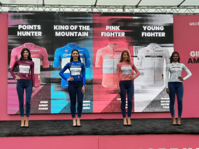 La Brianza si colora di rosa: da Seregno parte la 15esima tappa del Giro d’Italia. Sul palco anche il sindaco Rossi