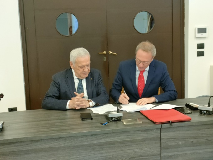 Lesmo: la Bcc Brianza e Laghi “regala” al Comune una nuova sede per le associazioni