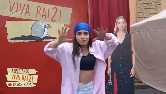 Eleonora stupisce Fiorello… a colpi di hip hop