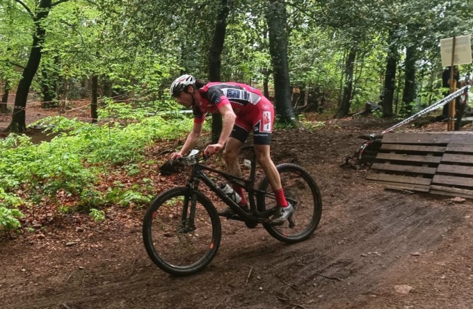 Vittorie e podi sotto la pioggia per Pavan Free Bike