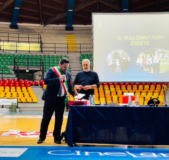 Studenti “a lezione di legalità”: in cattedra a Desio Carabinieri e amministratori