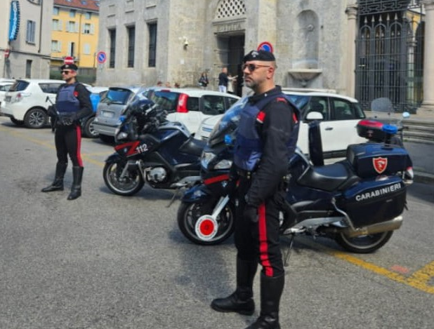 Arrestato barista che nascondeva 47 dosi di cocaina in cortile