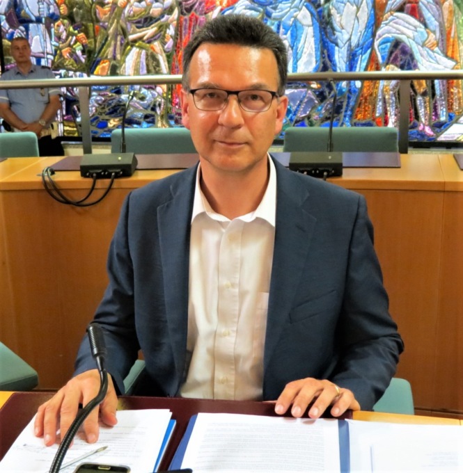 Opposizioni all’attacco a Giussano, chiedono  le dimissioni dell’assessore  Ceppi