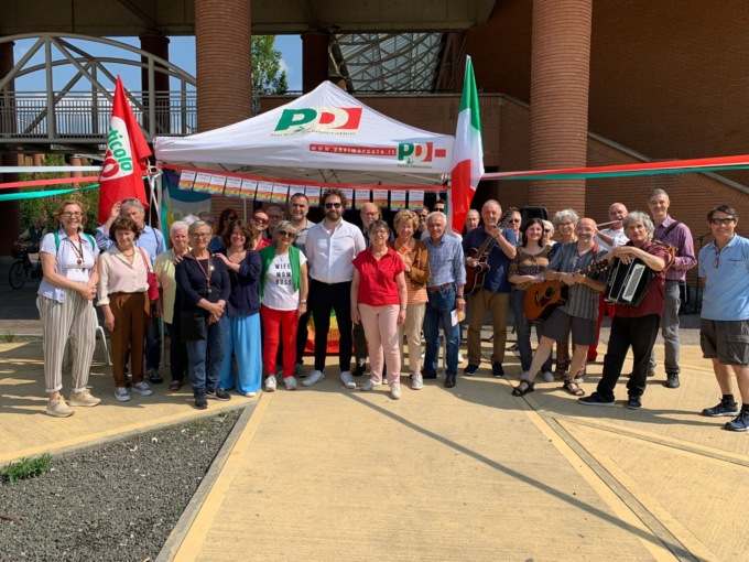 Centrosinistra in piazza “in difesa della Repubblica democratica”