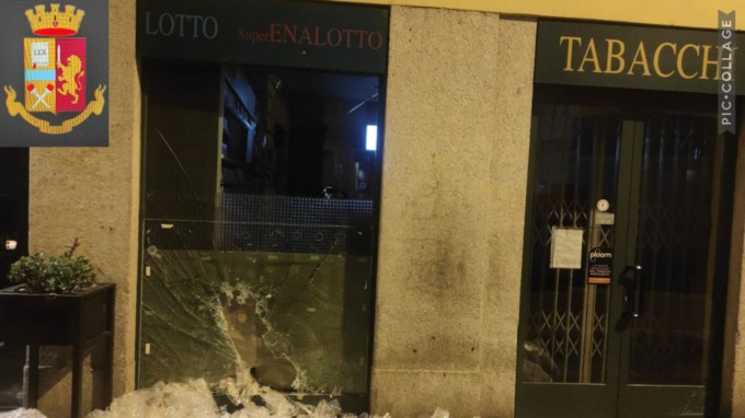 Infrange la vetrina di una tabaccheria: inseguito e arrestato