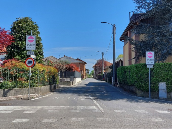 Divieto di transito dalle 7 alle 9: dopo le segnalazioni dei residenti intensificati i controlli