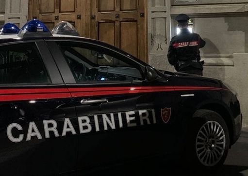 Maltrattamenti nei confronti dei genitori, arrestato giovane ucraino