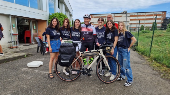 Al via l’impresa di Daniele, da Arcore a Capo Nord in bicicletta