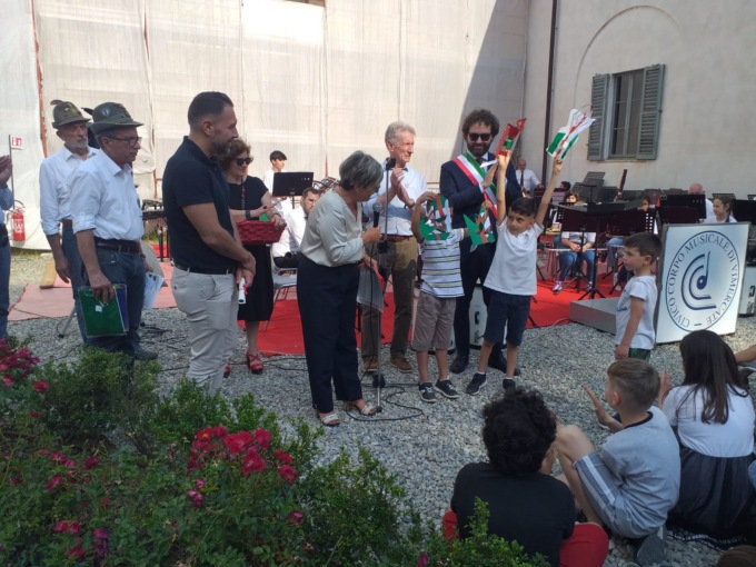 Concorso sulla Costituzione, primo premio per gli studenti del plesso Ungaretti di Ruginello