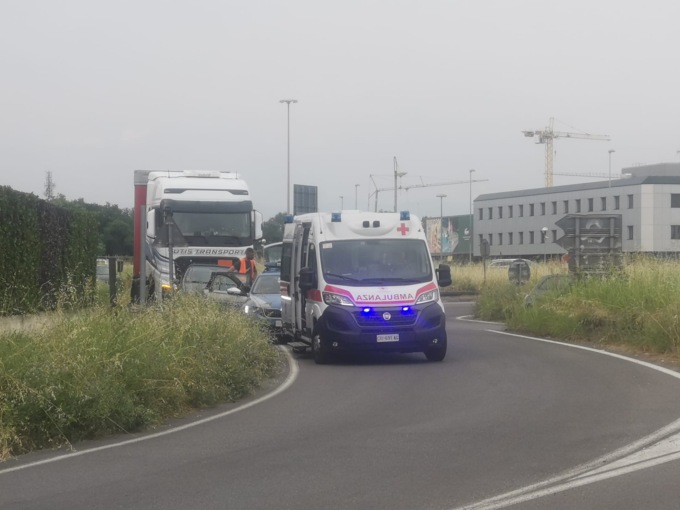 Incidente in Valassina: coinvolto un mezzo pesante