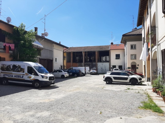 Notte di sangue a Lentate: accoltellato un 58enne, caccia all’aggressore