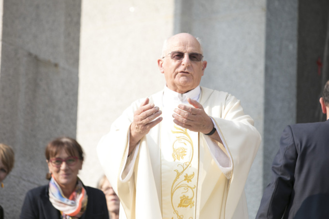Il parroco si dimette e lascia Barlassina