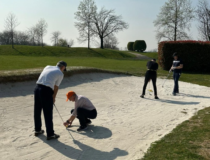 I soci dell’UICI di Monza imparano a giocare a golf