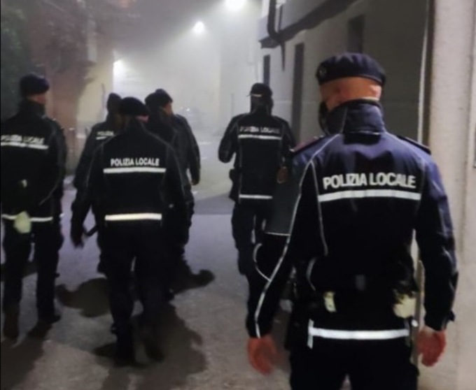 La Polizia Locale denuncia due pregiudicati