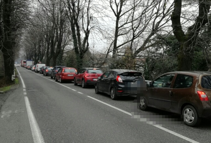 Villa Raverio: tre idee per liberarsi dalle code al passaggio a livello