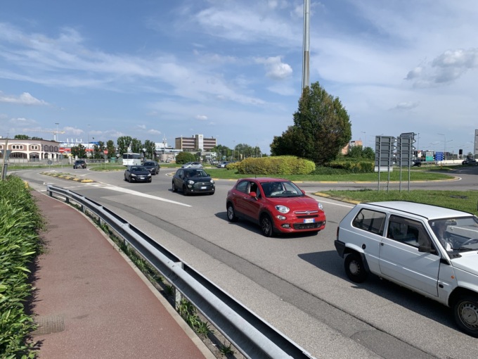 Lavori alla rotatoria, chiude anche l’uscita dell’autostrada